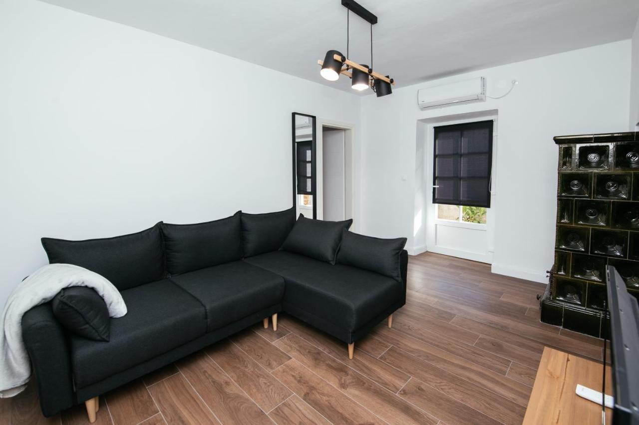 Barbarossa Apartment Sveti Filip i Jakov Bagian luar foto